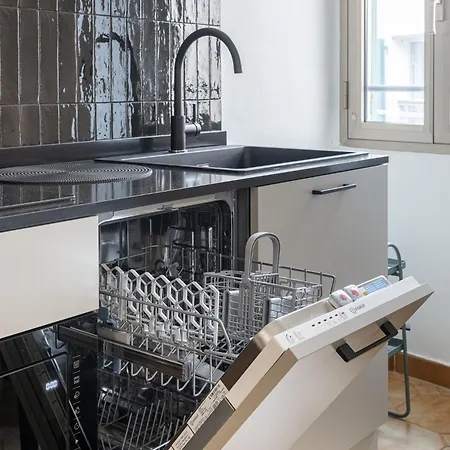 Palazzo Bordiland 1 *