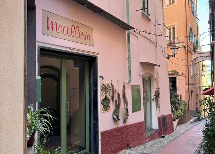 Apartment Palazzo Bordiland 1 *